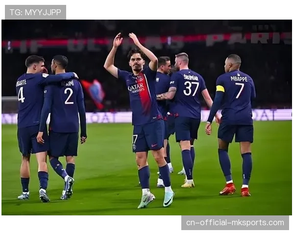 法甲焦点大战：里昂迎战巴黎圣日耳曼，争夺重要积分